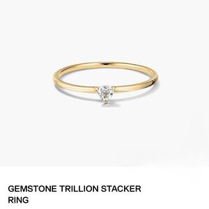 Mejuri 14k Gemstone Trillion Stacker Ring size 7